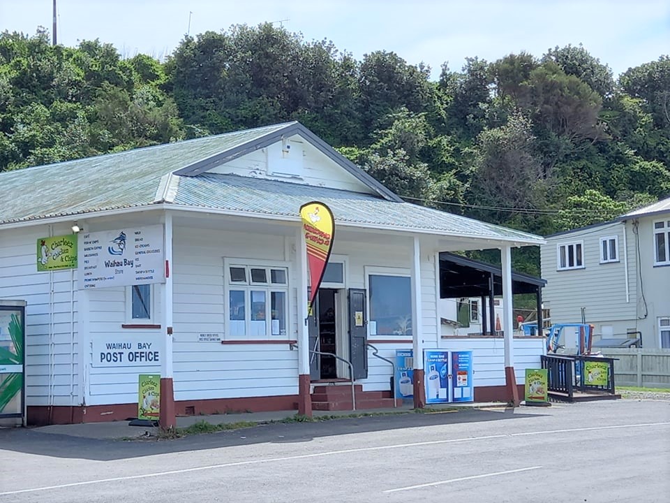 Waihau Bay Store